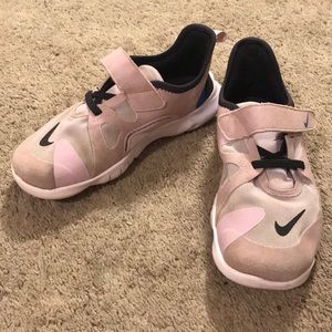 Youth Girls Nike Shoes